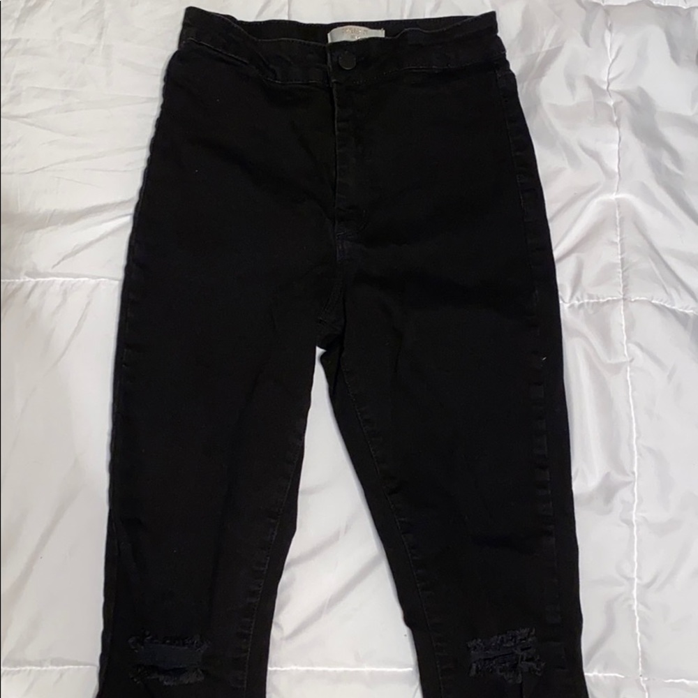 Forever 21 black high-waisted skinny jeans
